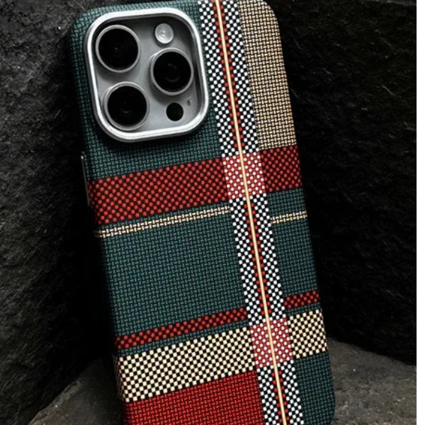 Coque iPhone Britsh style britannique en fibre de carbone — Slim & Chic