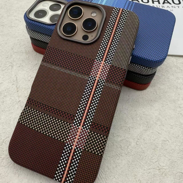 Coque iPhone Britsh style britannique en fibre de carbone — Slim & Chic