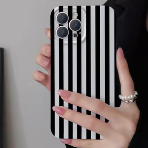 Coque iPhone Cute Striped Design Aesthetic Protection Tout-en-Un