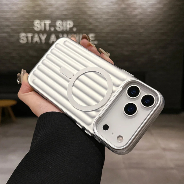 Coque iPhone 17 Pro & 17 Pro MaxcDesign Rayures Luxe Effet Valise Compatible MagSafe & Antichoc